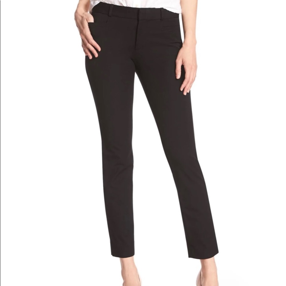 Banana Republic Sloan Slim Ankle Pant. Size 2P.